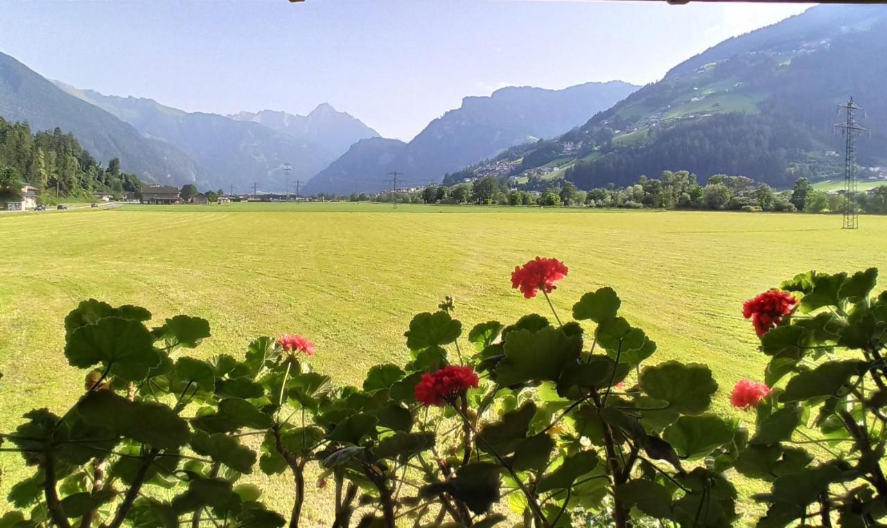 Ferienwohnung Zillertaler Alpenblick Zell am Ziller Esterno foto